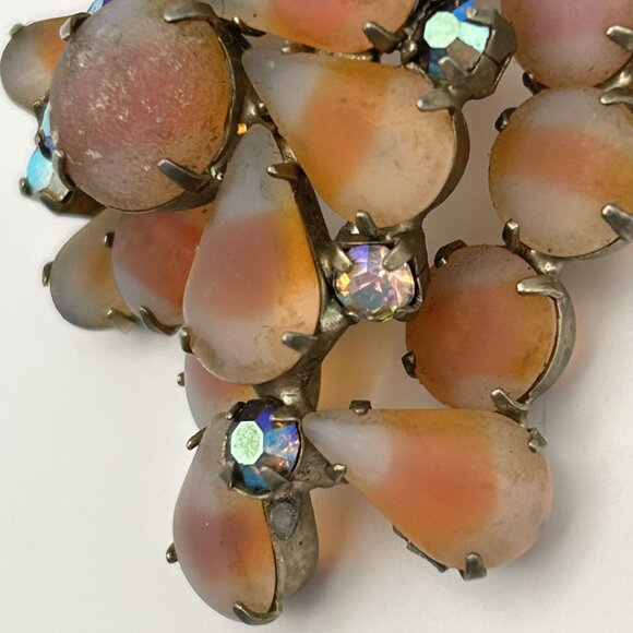 Vintage 1950s Orange Givre Glass Cabochon Arora Borealis Rhinestone Brooch - Picture 2 of 15